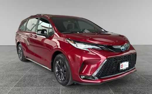 2025 Toyota Sienna XSE