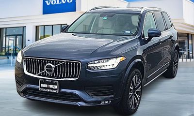 2022 Volvo XC90 Momentum Excl S60