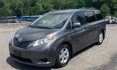 2015 Toyota Sienna LE