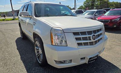 2013 Cadillac Escalade Premium