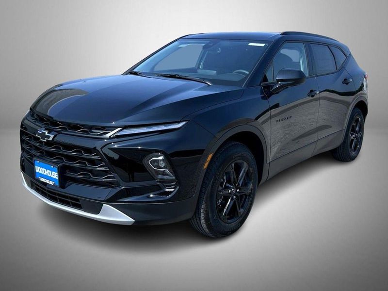 Representative 2026 Chevrolet Blazer photo