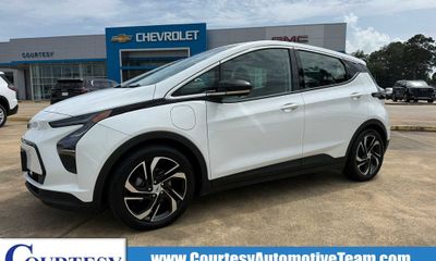 2023 Chevrolet Bolt EV 2LT