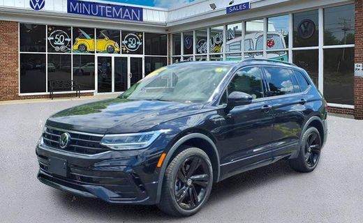 2024 Volkswagen Tiguan 4MOTION SE Black