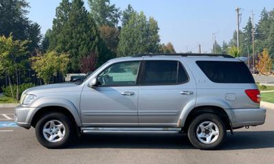 2002 Toyota Sequoia SR5