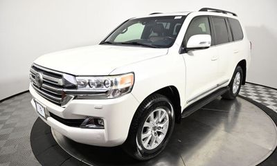 2016 Toyota Land Cruiser VX R