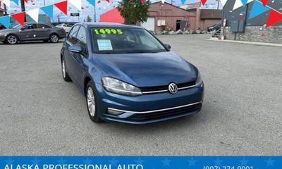 2018 Volkswagen Golf S SE