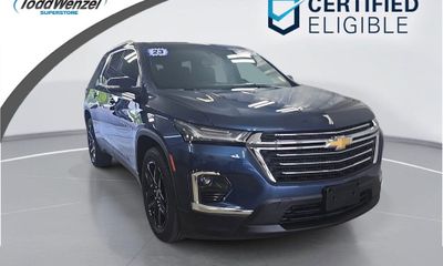 2023 Chevrolet Traverse LT