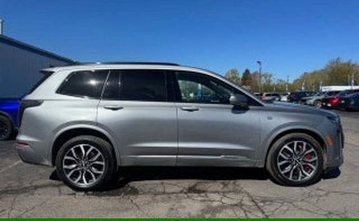 2025 Cadillac XT6 Sport