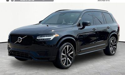 2023 Volvo XC90 Ultimate Dark