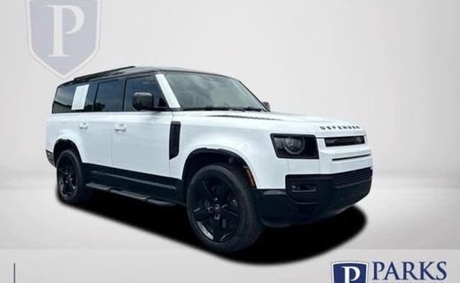 2025 Land Rover Defender 130 SE