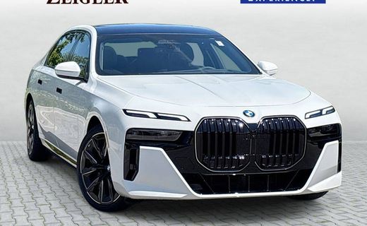 2026 BMW 760i xDrive