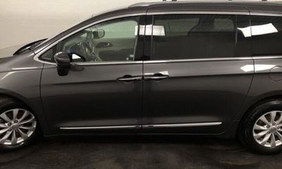 2018 Chrysler Pacifica Touring L Plus