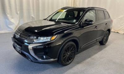 2020 Mitsubishi Outlander SE
