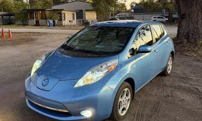 2012 Nissan Leaf SL