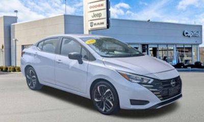 2024 Nissan Versa SR