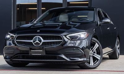 2025 Mercedes-Benz C-Class C300