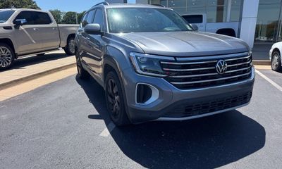 2024 Volkswagen Atlas SE