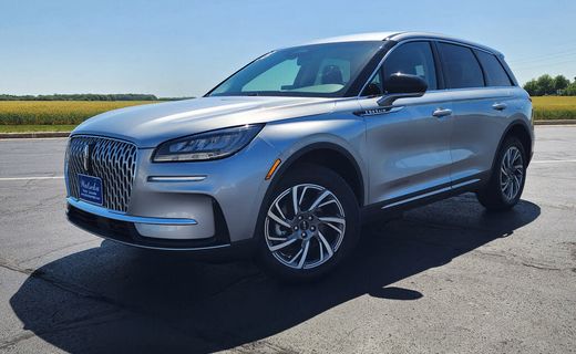 2023 Lincoln Corsair Standard