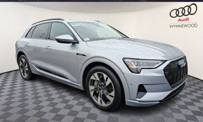 2022 Audi E-Tron Quattro Premium