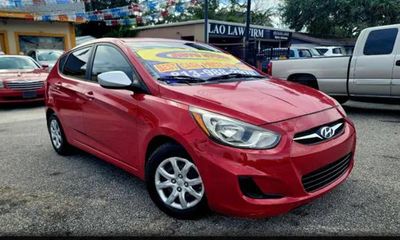 2013 Hyundai Accent GLS GS