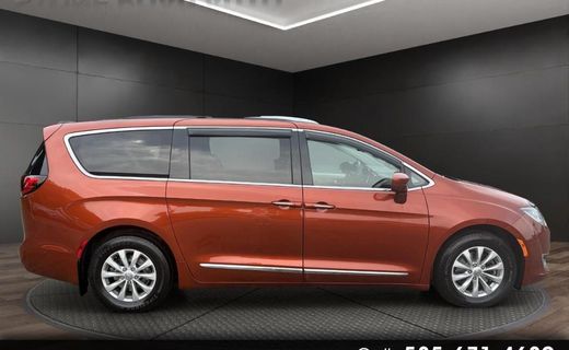 2018 Chrysler Pacifica Touring L Plus