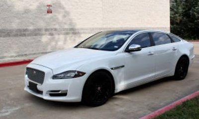 2015 Jaguar XJ Base