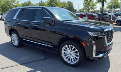 2024 Cadillac Escalade Luxury