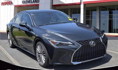 2023 Lexus IS 300 Premium