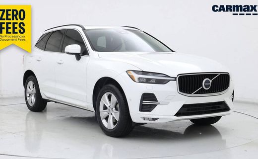 2022 Volvo XC60 Momentum