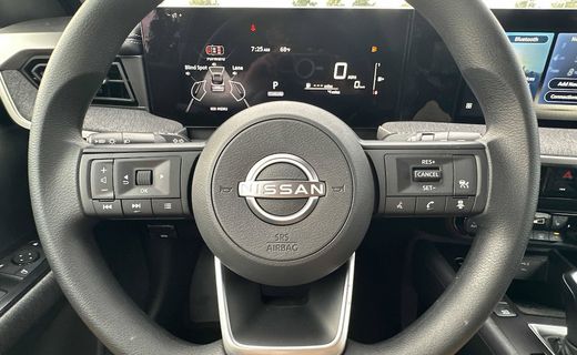 2026 Nissan Kicks MPV SV