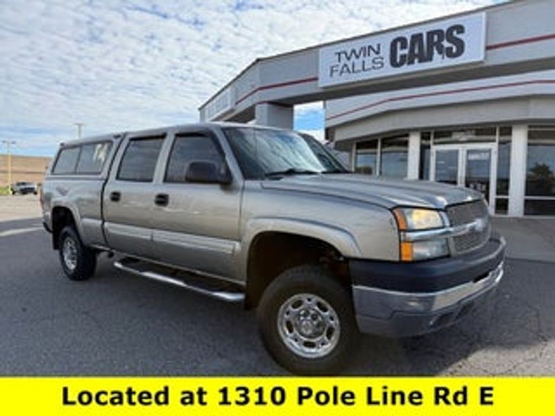 2001 Chevrolet Silverado 2500hd — a typically priced live listing