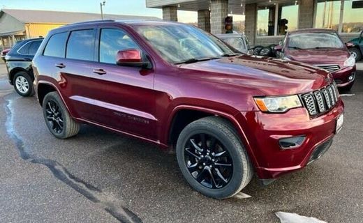 2018 Jeep Grand Cherokee Laredo