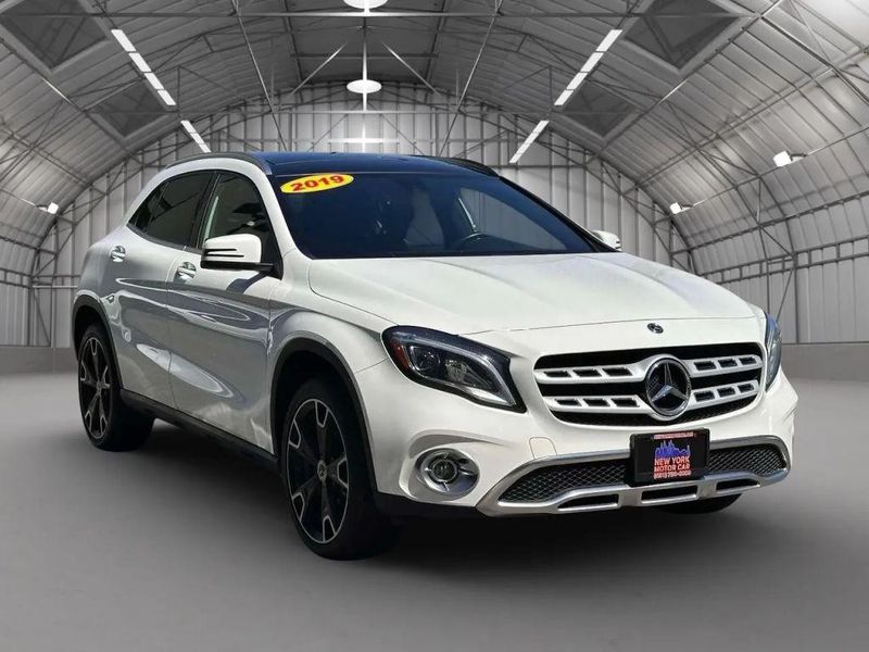 2019 Mercedes-Benz GLA-Class — a typically priced live listing