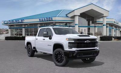 2026 Chevrolet Silverado HD Custom