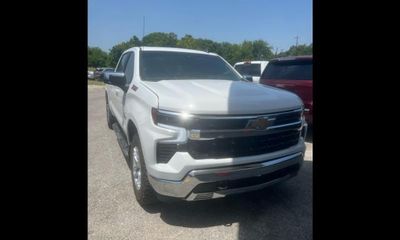 2022 Chevrolet Silverado LT