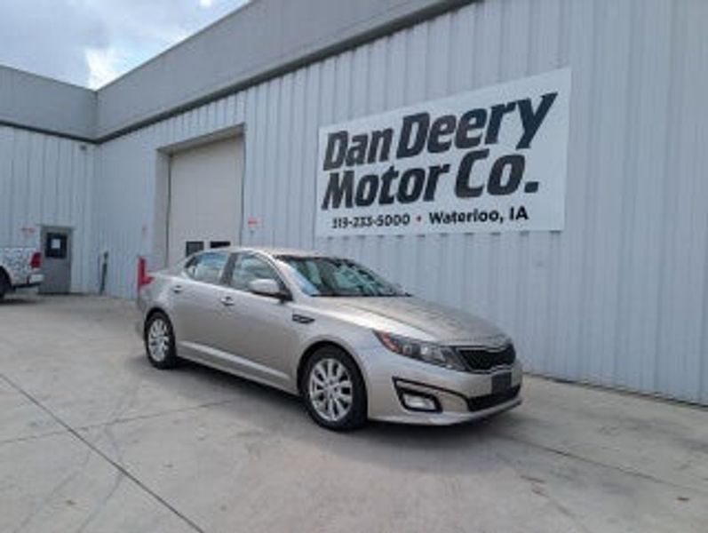 2015 Kia Optima — a typically priced live listing