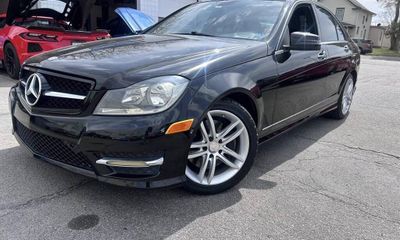 2013 Mercedes-Benz C-Class C300