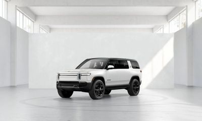 2026 Rivian R1S
