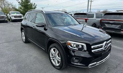 2021 Mercedes-Benz GLB-Class GLB250 4M