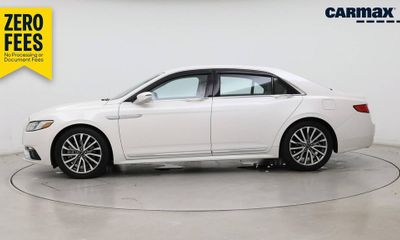 2017 Lincoln Continental Select