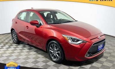 2020 Toyota Yaris LE