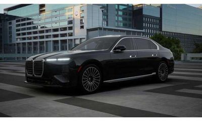 2027 BMW 7 Series 740
