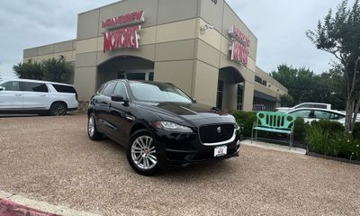 2017 Jaguar F-Pace Prestige