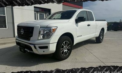 2022 Nissan Titan SV