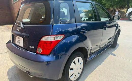 2006 Toyota Scion XA Base