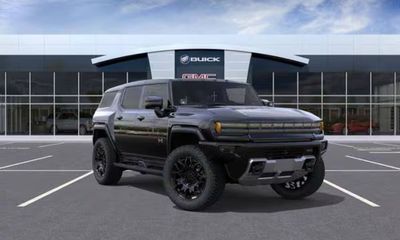 2026 GMC Hummer EV SUV 2X