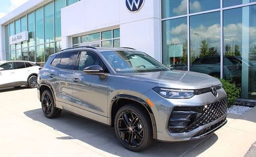 2025 Volkswagen Tiguan 4 Motion SE