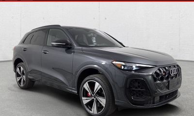 2026 Audi SQ5 Quattro Premium Plus