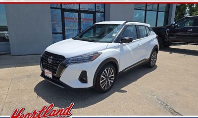 2024 Nissan Kicks SR