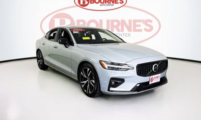 2025 Volvo S60 Core